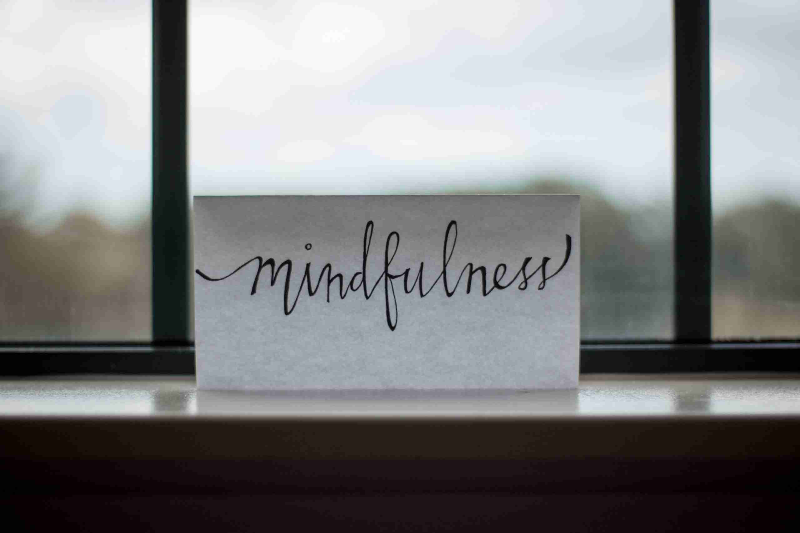 Mindfulness: introducción a la práctica de la conciencia emocional plena